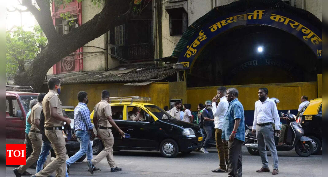Aryan drug case: Mere presence on cruise doesn’t prove conspiracy, court says