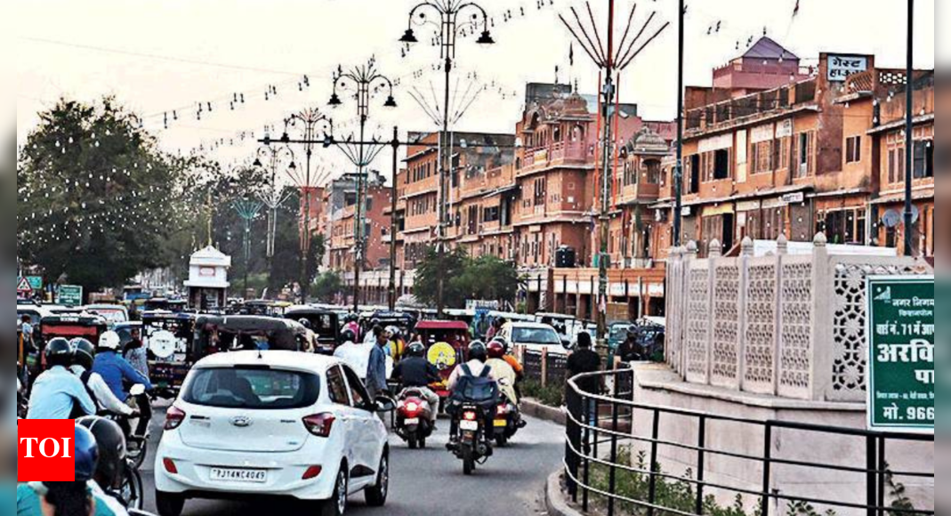 Jaipur Parking and sanitation woes hit festive shopping in Walled City Jaipur News Times of