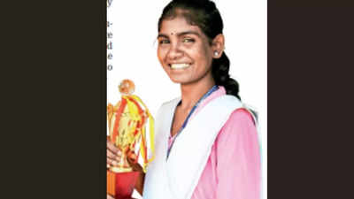 Sangeetha Teens Girls Sex - Tamil Nadu: This Irula girl is first in her village to go to college |  Chennai News - Times of India