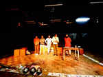 Ek Ladki Paanch Deewane: A play