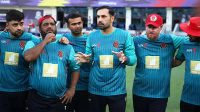 T20 World Cup: Afghanistan Wins Toss, Opt To Bat Against Pakistan ...