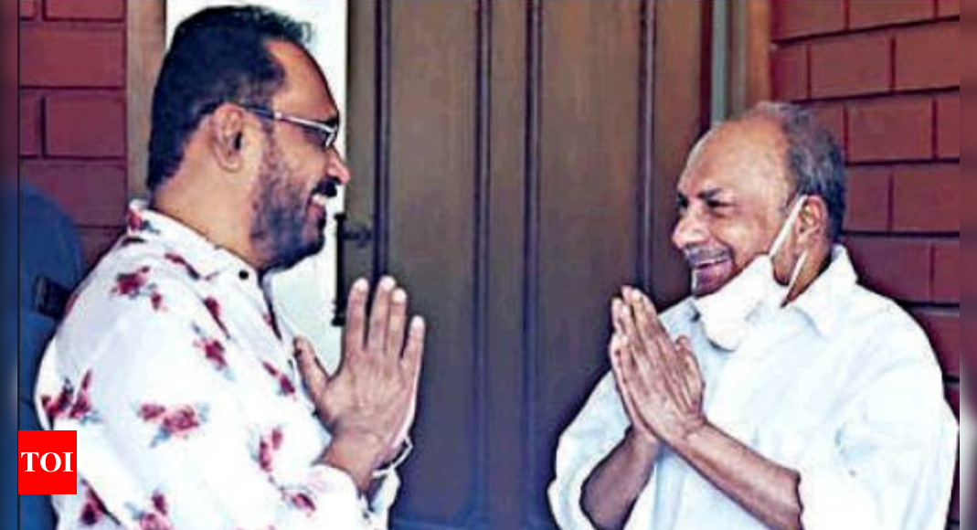 Kerala: Cherian Philip back in Congress after 20 years