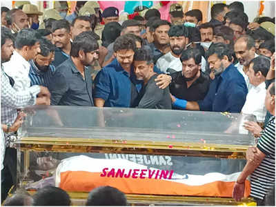 Chiranjeevi, Jr. NTR, Rana Daggubati, and other top Telugu stars pay their respects to Puneeth Rajkumar