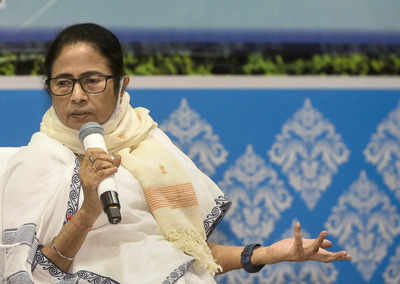 Indecisive Congress makes Modi stronger, says West Bengal CM Mamata Banerjee