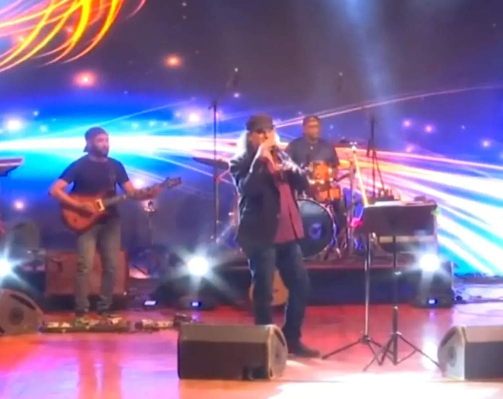 
Sneak peek into singer Mohit Chauhan's performance at Iconic Week Festival in Jammu
