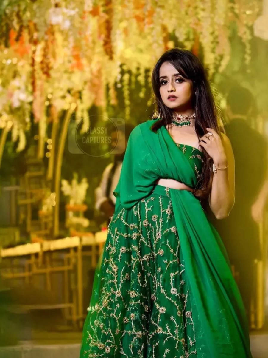 Designer Ready To Wear 3 Piece Ladies Pakistani Indian Shalwar Kameez Suit  Mehndi Nikah Wedding Eid Function Party Stitched Lawn Suit 2023 Design :  Amazon.co.uk: Fashion
