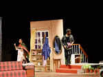 Kaanch Kay Khiluney: A play