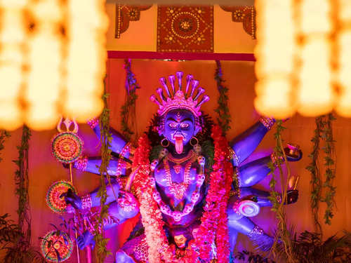 Kali Puja 2021: Significance, timings and foods offered as Prasad | The  Times of India