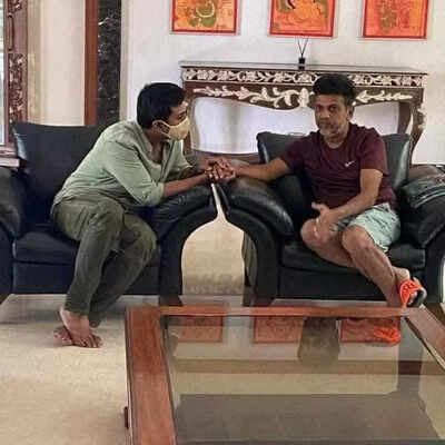 Ram Charan Teja visits Shivarajkumar residence expresses condolences over Puneeth Rajkumar’s death