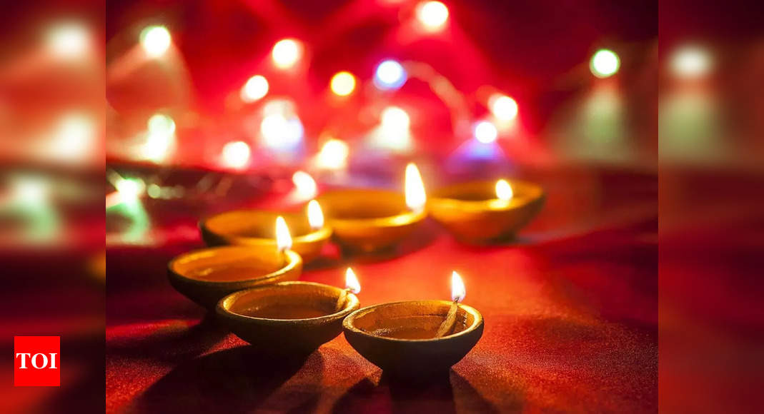 Happy Diwali 2021 Best SMS, Images, Wishes, Facebook, and WhatsApp