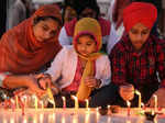 Devotees visit Golden Temple on Bandi Chhor Divas and Diwali