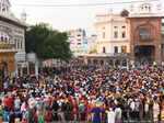 Devotees visit Golden Temple on Bandi Chhor Divas and Diwali