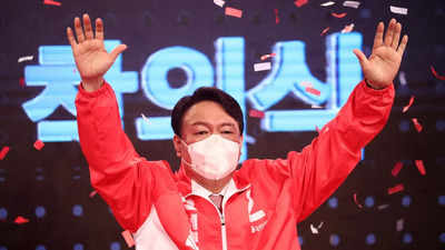 Ex-prosecutor in South Korea wins opposition presidential ticket