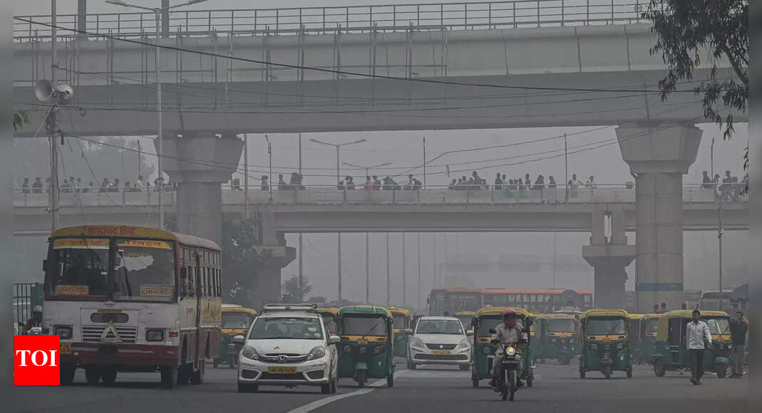 Why among major cities, Delhi suffers the most after Diwali