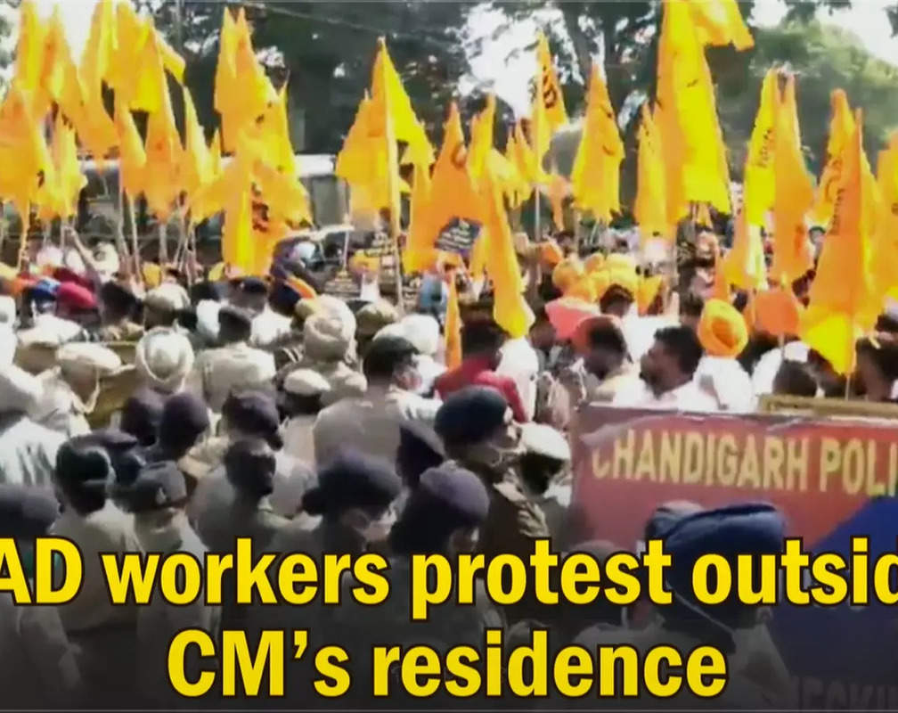
SAD workers protest outside CM’s residence
