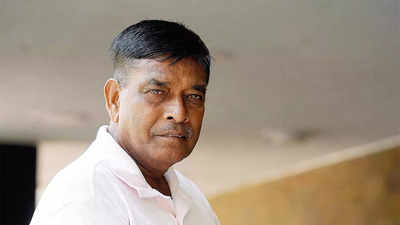 Tarak Sinha, the father-figure coach, passes away