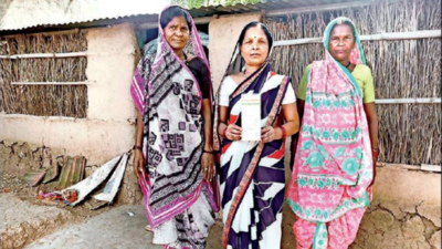 Maharashtra: Aadhaar’s first recipient yet to get work, toilet & roof