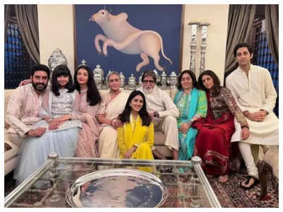 Amitabh Bachchan talks about 'deafening silence' on Diwali as a room full of his family members stay glued to their phones