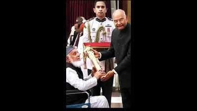 Samaritan of ‘last rites’ Shareef gets Padma Shri award