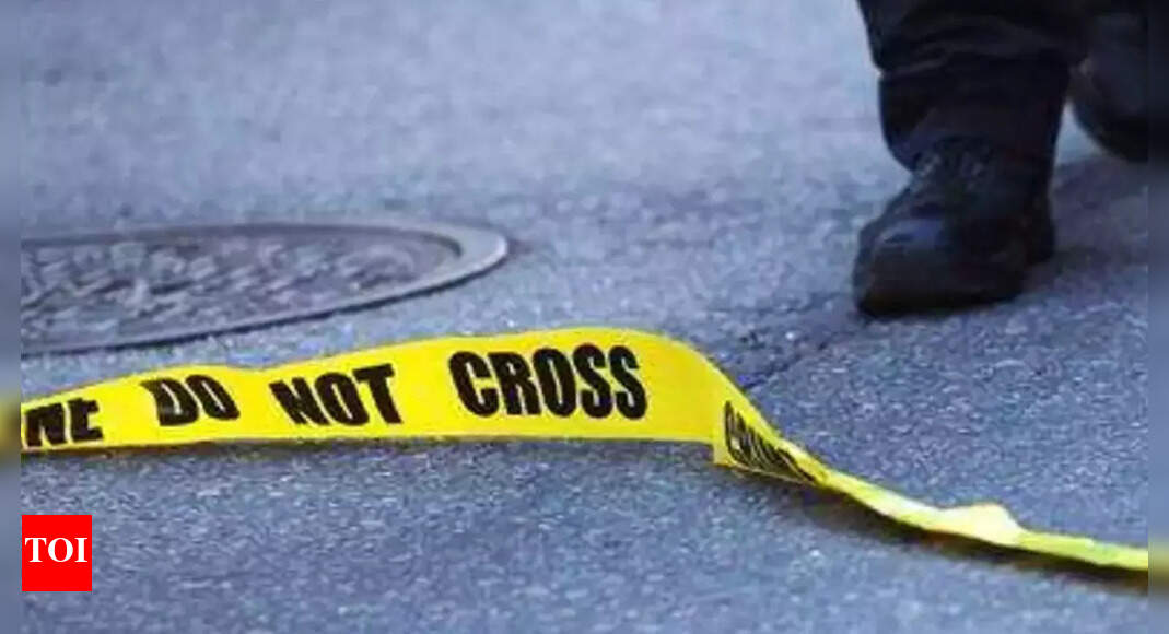 Kerala: Man found hanging; wife, 2 kids hacked to death