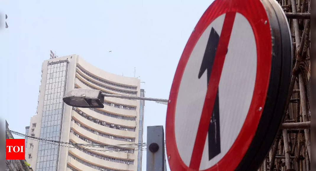 sensex ends 112 points lower, hdfc duo top drags - times of india