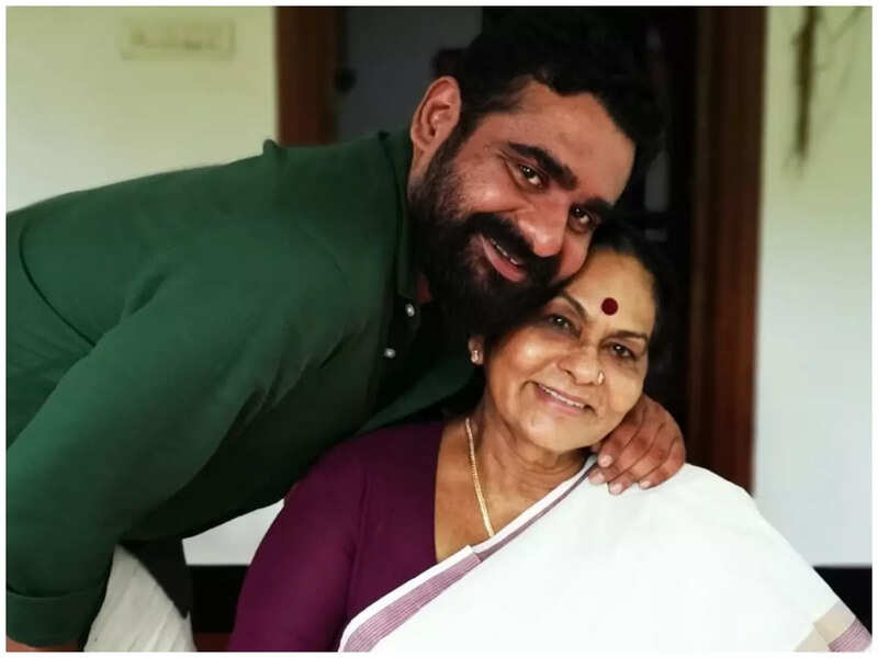 Sidharth Bharathan shares an update on mom KPAC Lalitha&#39;s health, says,  “Amma is fine and recuperating well” | Malayalam Movie News - Times of India
