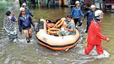 75,000 cops to aid rescue operations across Tamil Nadu
