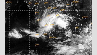 Chennai weather: Some roads and subways closed; heavy to very heavy rain and winds forecast