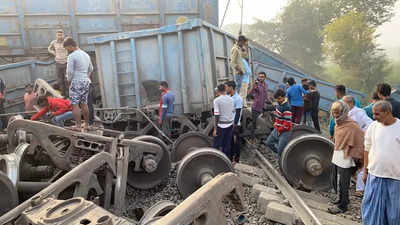 Varanasi-Lucknow route via Sultanpur blocked as goods train derails in Jaunpur