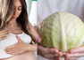 Does putting cabbage relieve swelling and stop breastfeeding?