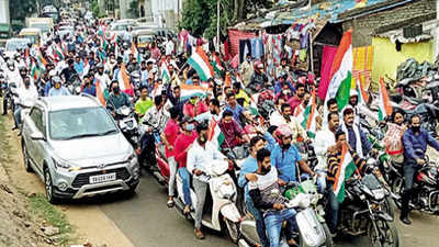 ‘Don’t disrupt normal life during bandh’: HC directs Congress not to take coercive steps