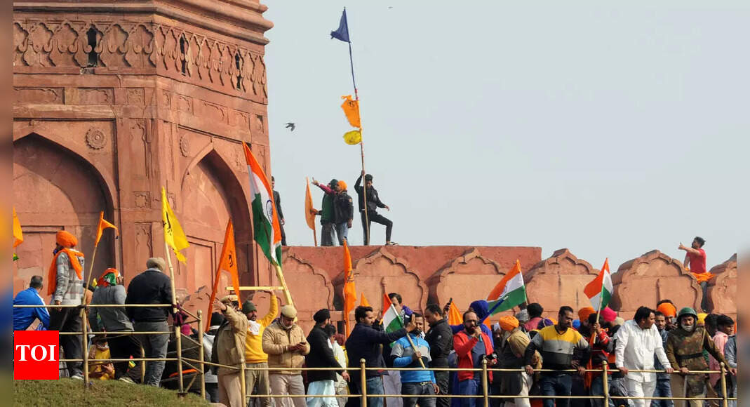 R-Day Violence: HC dismisses plea for action against police for failing to discharge duty