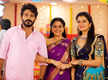 
Pudhu Pudhu Arthangal crosses 200 episodes; lead actress Devayani Rajakumaran thank fans
