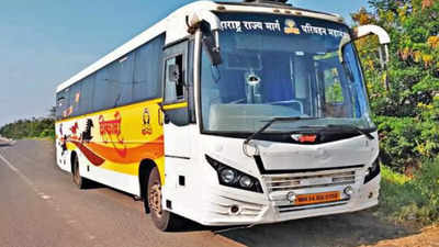 Driver injured as protesters throw stone at Pune-bound Shivshahi bus