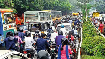Chennai rains: Public transport back, but flooded roads still a pain
