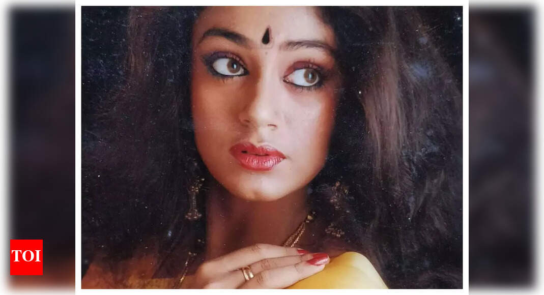Shobana digs out stunning throwback pic, says ‘Days of no DI,