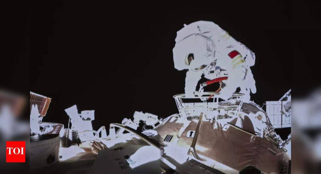 Astronaut conducts first spacewalk by Chinese woman
