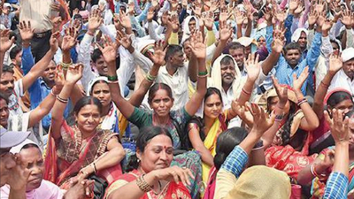 Jharkhand: Para-teachers postpone Statehood Day agitation after minister's assurance
