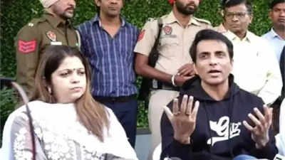 Punjab assembly polls: Bollywood actor Sonu Sood announces his sister  Malvika's political entry | Chandigarh News - Times of India