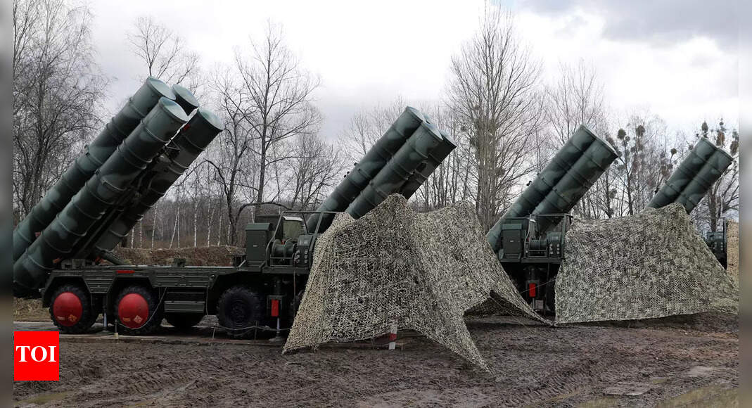 Russia starts delivery of S-400 missile systems to India