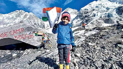 Four-year-old from Hyderabad treks to Everest base camp