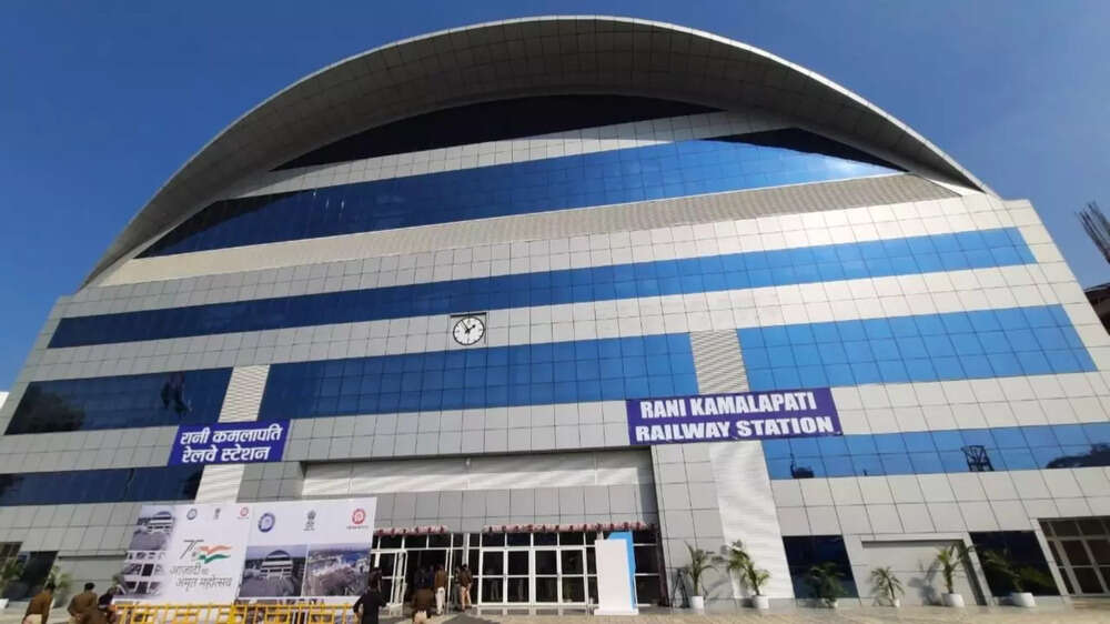 PM Modi inaugurates redeveloped Rani Kamlapati Railway Station in ...