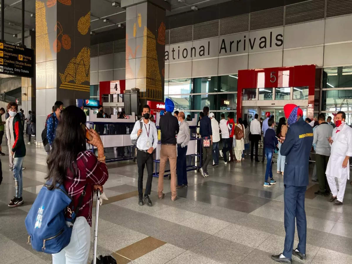 India Covid Quarantine Rules: India allows quarantine-free entry for  travellers from 99 countries | India Business News - Times of India