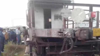 Uttar Pradesh: Brake van of goods train derails in Auraiya