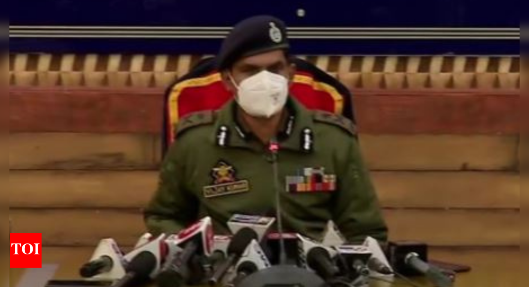 J&K: Pak terrorist, aide, civilian among 4 killed in Srinagar