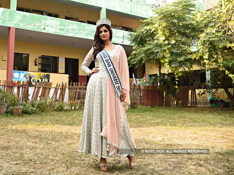 LIVA Miss Diva Universe 2021 Harnaaz Sandhu