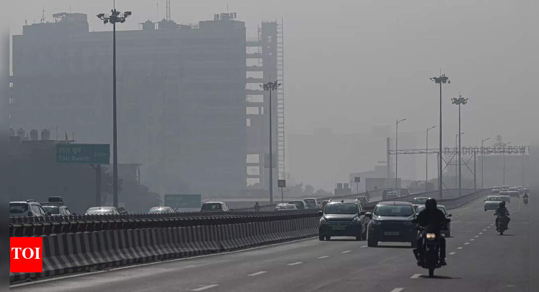 Air pollution: Thermal plants closed, trucks can&rsquo;t enter Delhi