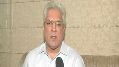 Delhi Air Pollution: Transport Minister Kailash Gahlot Urges People To ...