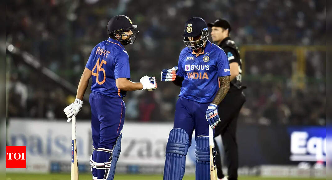 1st T20I Live: India opt to bowl against New Zealand