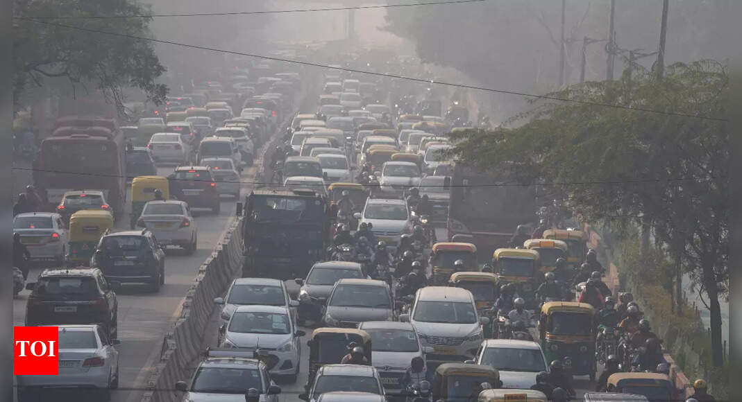 Recurrent pollution crisis is due to inertia of officials: SC